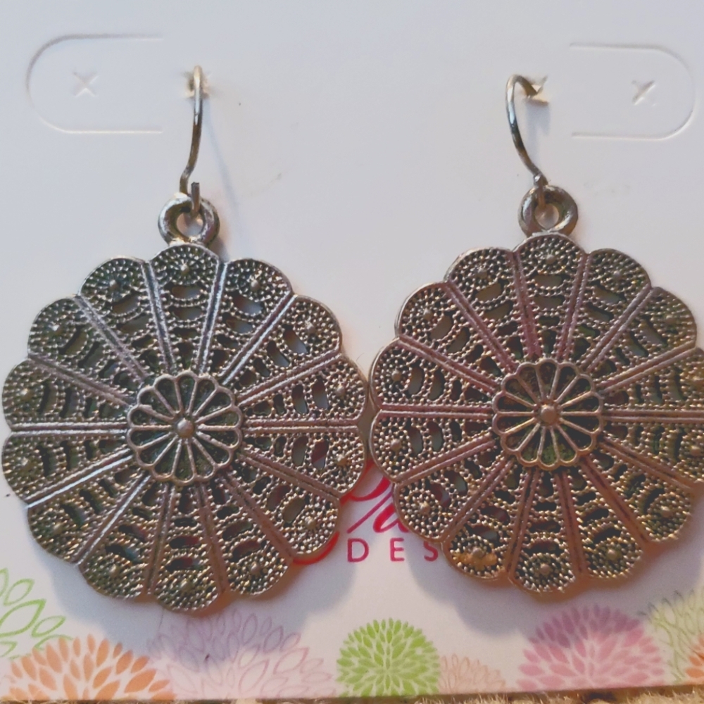 Premier Designs silver earrings